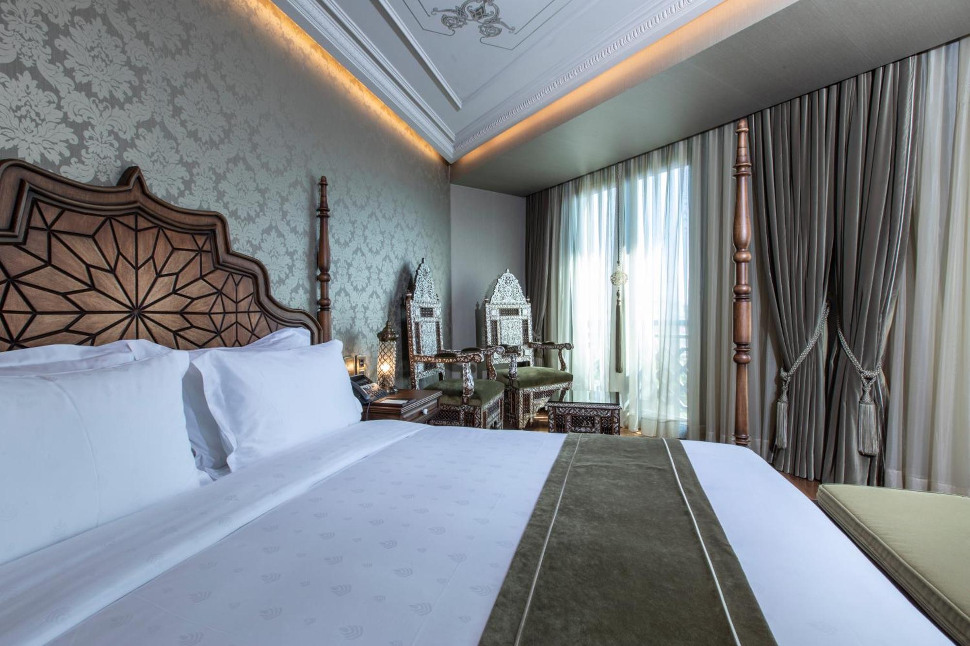 Ajwa Sultanahmet - Preferred Hotels Lvx Collection Istanbul Exterior foto A bedroom at the Taj Mahal Palace